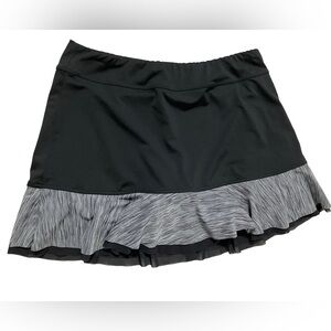 Chic Black and Gray Tennis Skirt